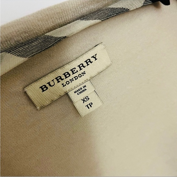 Beautiful BURBERRY CARDIGAN - XS Wool & Cashmere - Picture 3 of 6